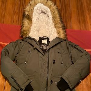 Girl’s s13 Down Coat